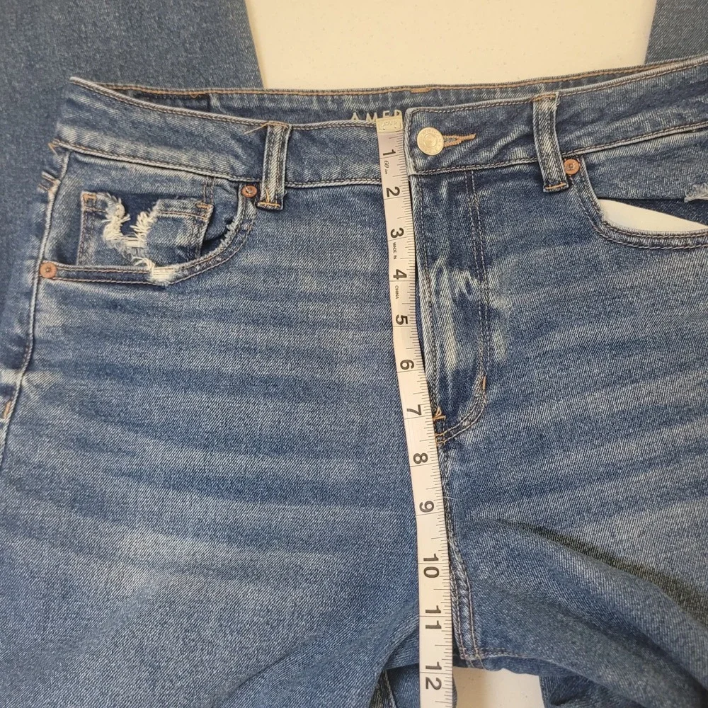 American Eagle 14 Mom Jeans Womens Blue Distressed High Rise Stretch Denim
